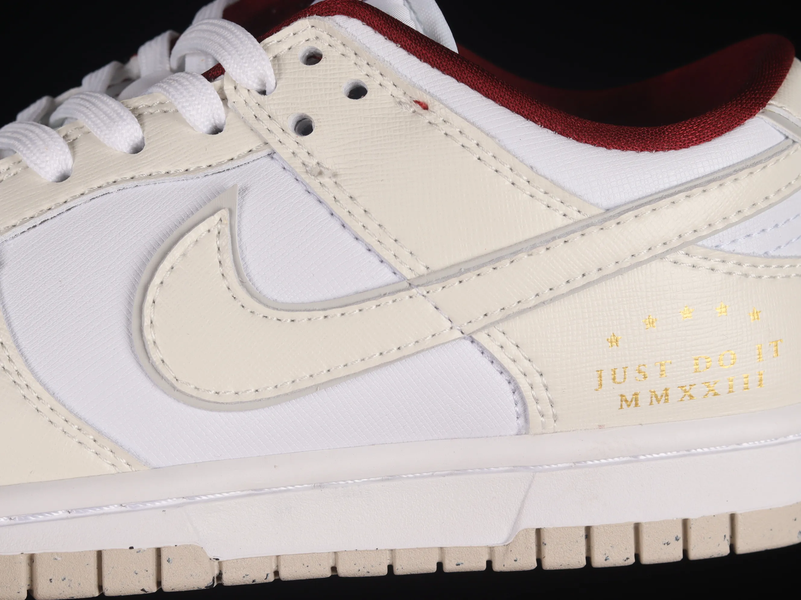 All Categories Nk SB Dunk Series Nk SB Dunk Low Low-top sneakers Cost-effective version Nk Dunk Low "Team Red" Metal buckle off-white SB low-top sports and leisure sneakers DV1160-100